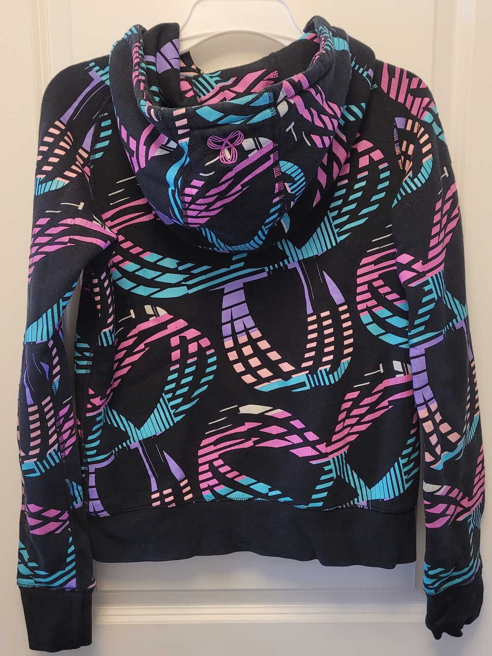 TNA Aritzia Graphic Print Zip Up Hoodie Jacket Black Pink Blue Purple Medium - Picture 7 of 7